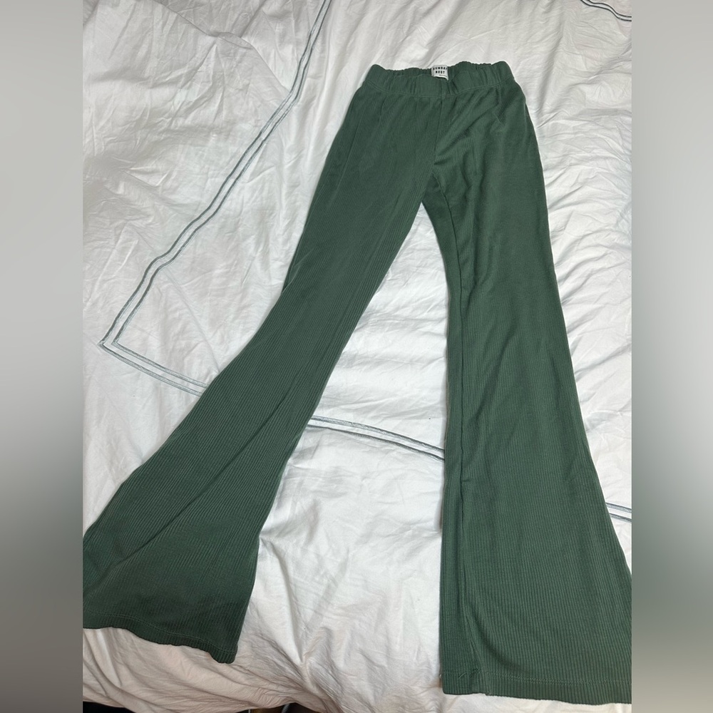 Sunday Best Ribbed Flare Leggings in Size XS